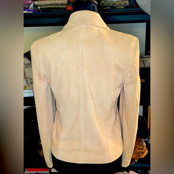 ST JOHN COLLECTION - Picture 2 of 9